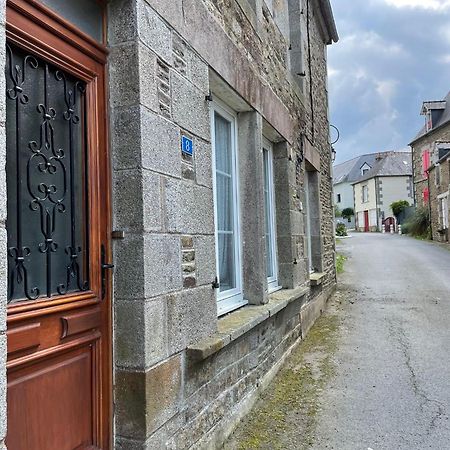 Gite - Val Couesnon Saint-Ouen-de-la-Rouerie Bagian luar foto